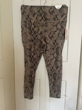 Danskin Black Tag with Metallic Rose Lettering